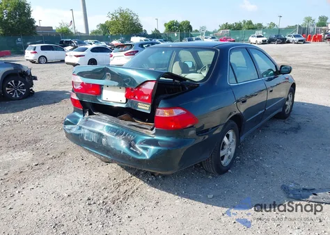 2000 Honda Accord 2.3 Se z USA, uszkodzony, nr VIN JHMCG6697YC014133